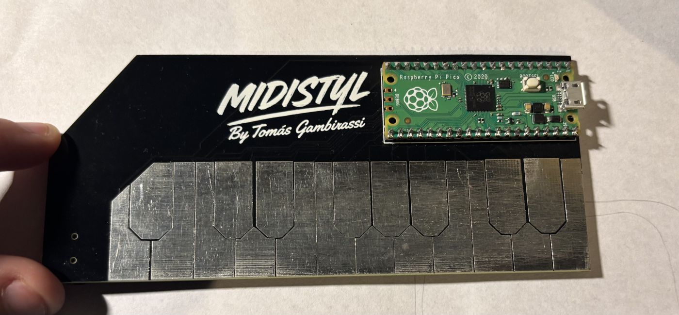 Midistyl fabricado